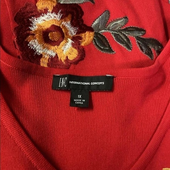 INC Red light sweater flowers embroidered in the front size 1X - Picture 8 of 10